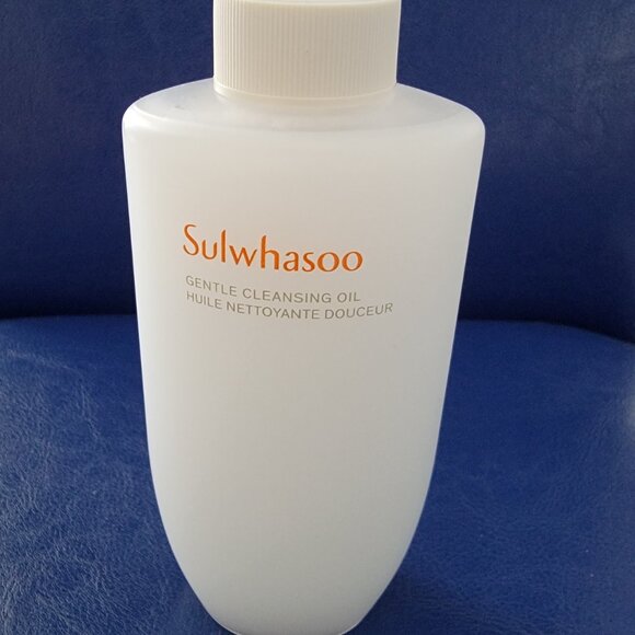 SULWHASOO Gentle Cleansing Foam and Gentle Cleansing Oil - Picture 4 of 15